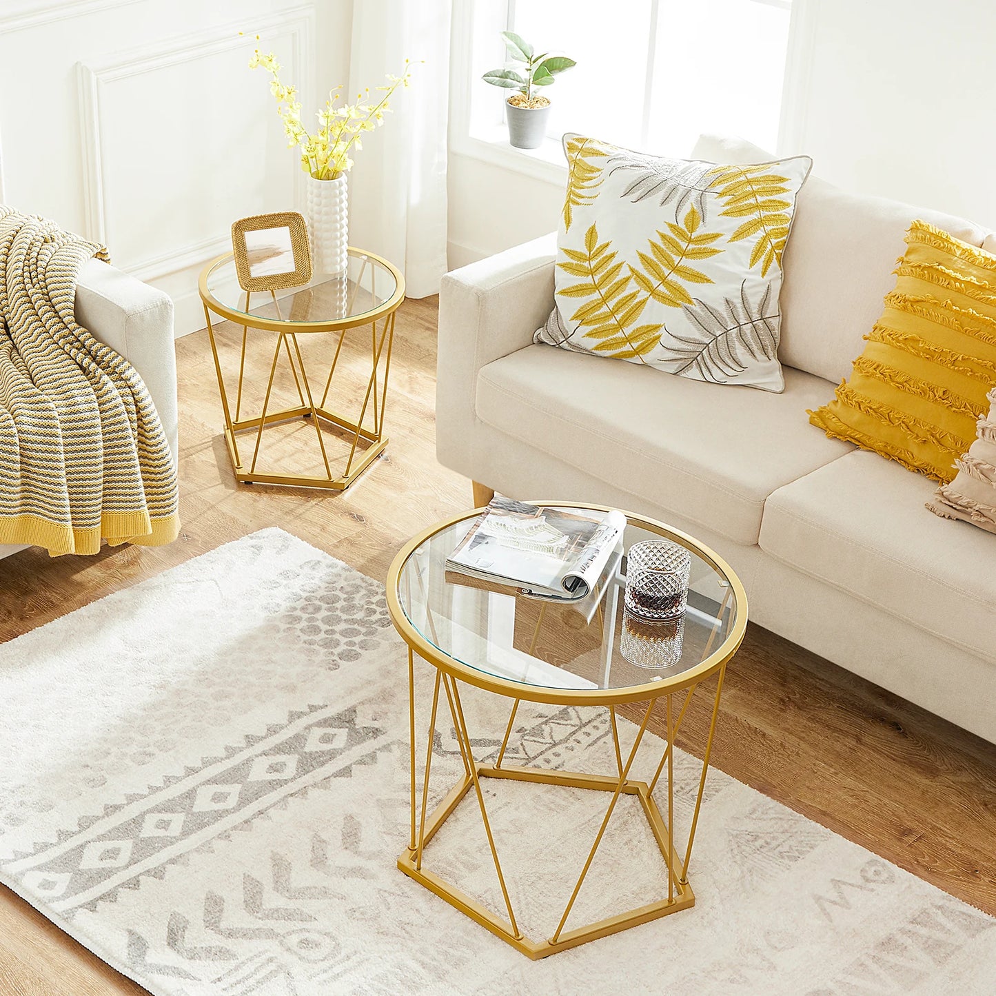 HOOBRO Coffee Table Set of 2 Round Coffee End Table with Metal Frame Glass Top Gold Side Table for Living Room and Balcony