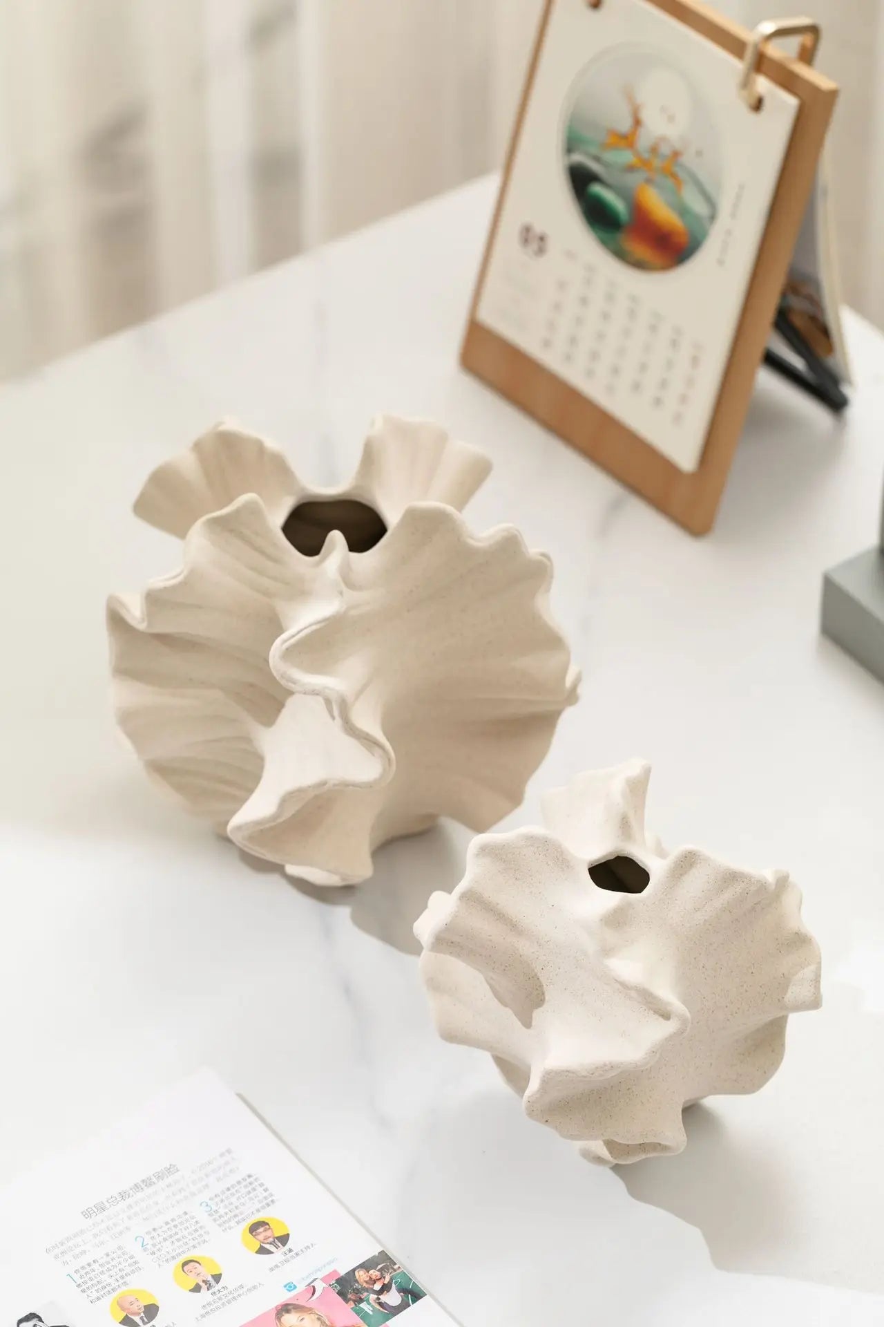 Ceramic Vase - Geometric Wavy Petal Shape Flower Vase