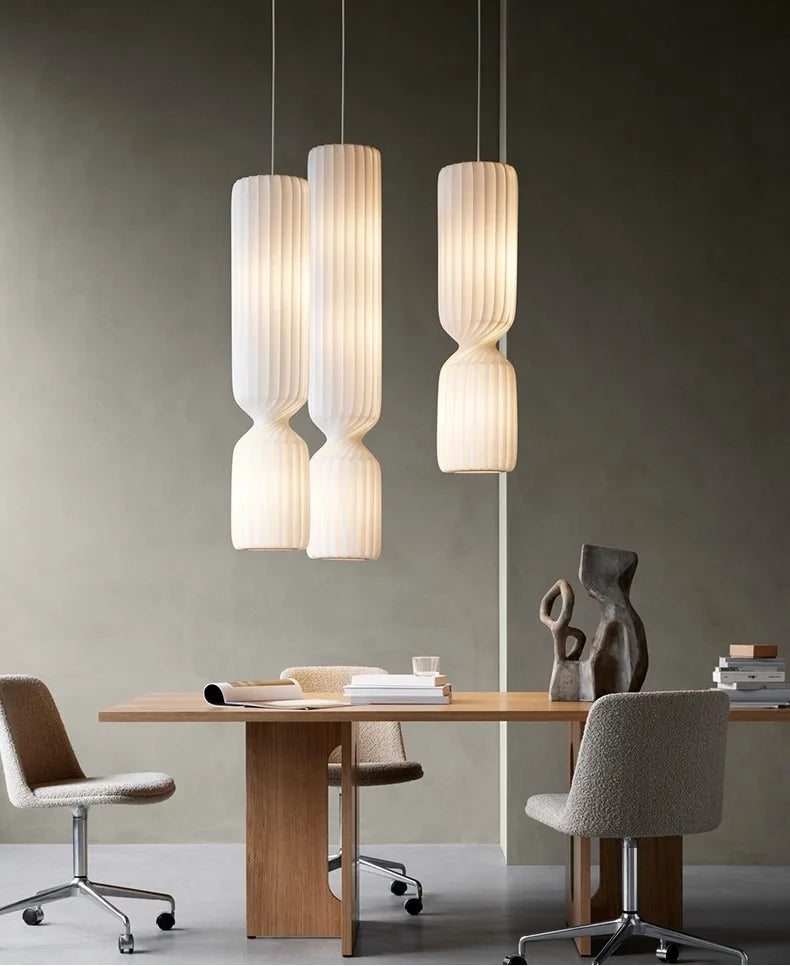 Floor Lamp: Sculptural Fluted Design in White - Modern Statement Lighting