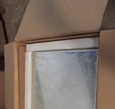 Luxury Modern Nordic Style Burgundy Tufted Curved High Back Bar Stool Velvet Upholstery Bar Chair for Home Hotel