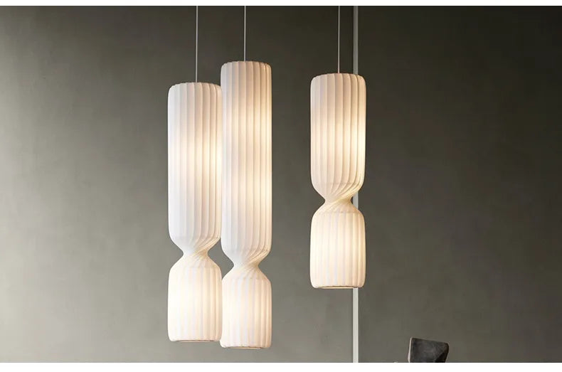 Floor Lamp: Sculptural Fluted Design in White - Modern Statement Lighting